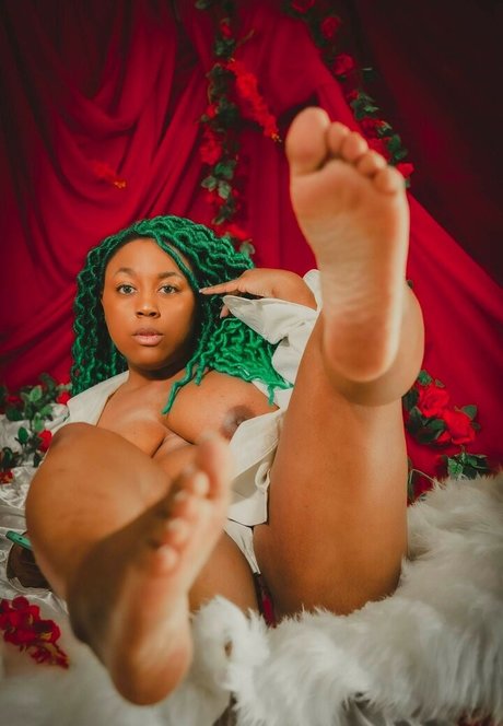 pussy feet onlyfans art nude image