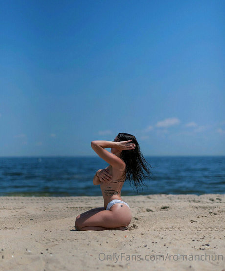 romanchun adult star gallery