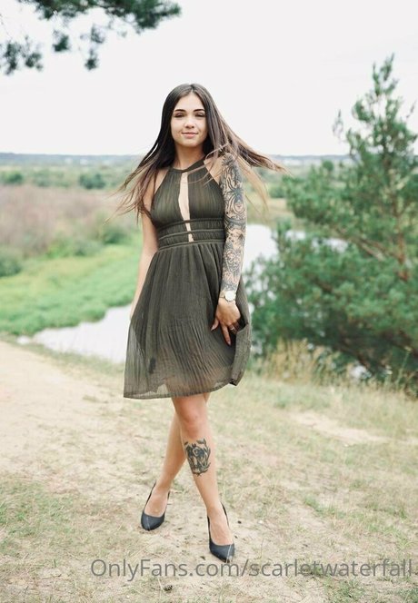 scarletwaterfall nude model image