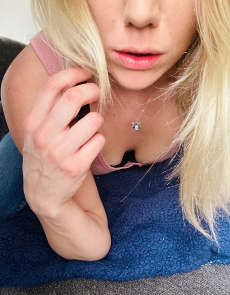 Katrina Cooper sexy pornstar photo