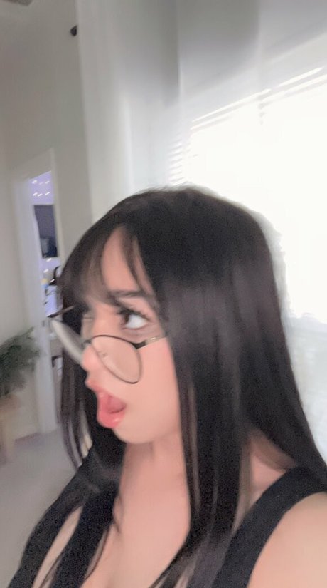 Aliyah Delaney xxx model pics