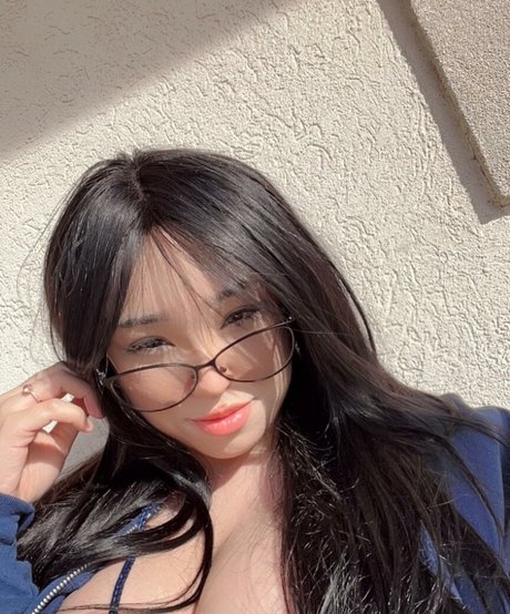 Aliyah Delaney pretty model gallery