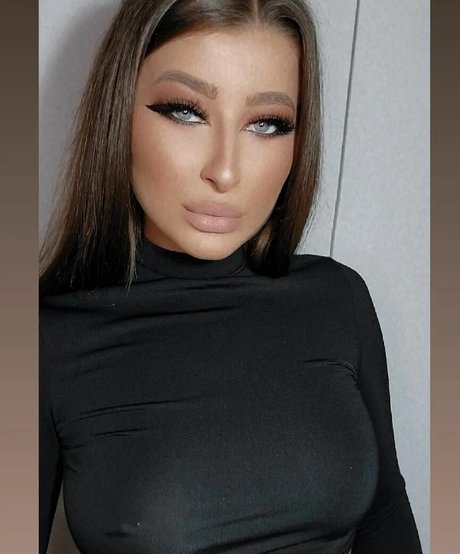 roxanasilvanasandu model free galleries