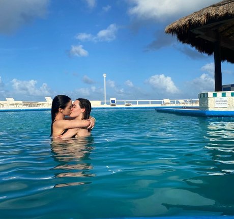 Adelaide Kane naked star picture