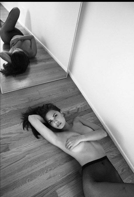 babe brunette onlyfans hd archive