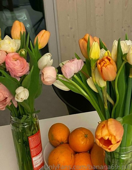 banana69split sexy actress photos