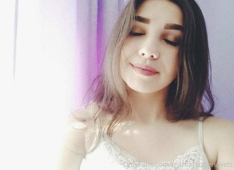 masha love you exclusive model pic