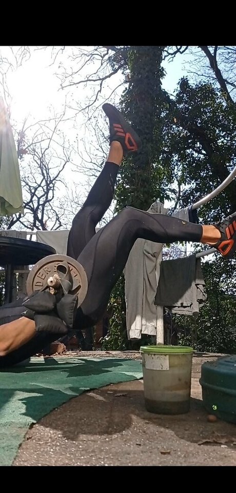 andrewad pretty model picture