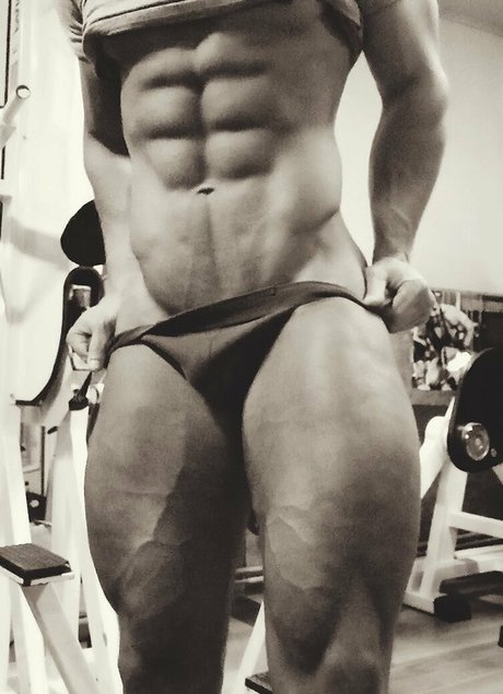 andrewad model adult pictures