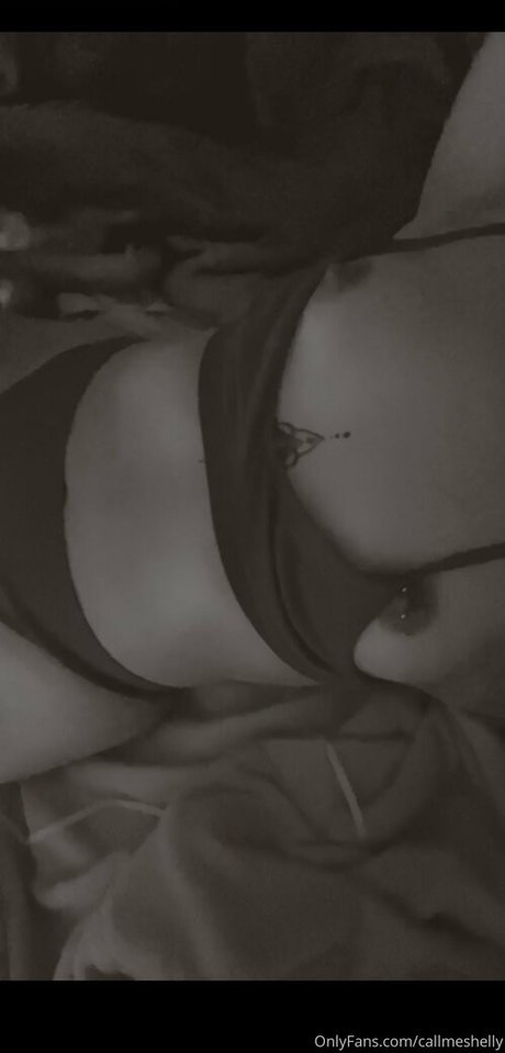 callmeshelly nudes star pic