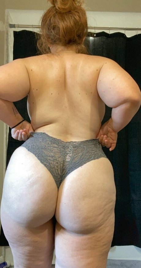 petite asian onlyfans top pictures