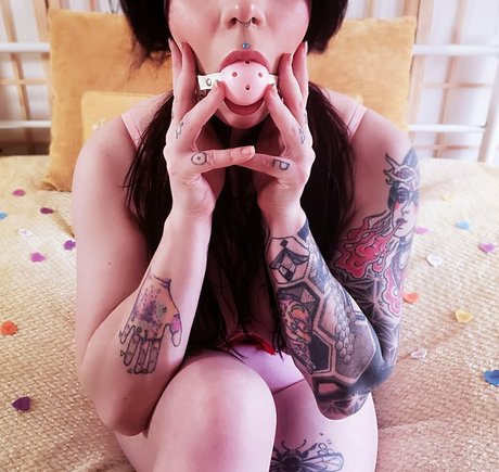 salemmoonfree art actress picture