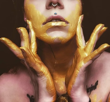 salemmoonfree xxx model photos