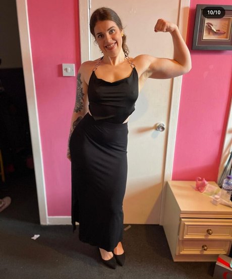 hipthrustqueen xxx actress photo