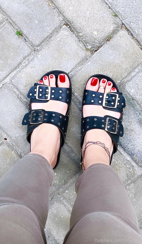 ninaftme hot pornstar image