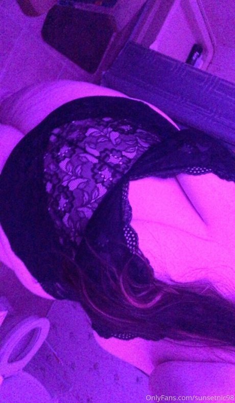 sunsetnic98 pornstar hd gallery