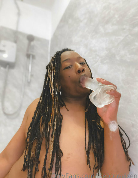 tsebonyvixen model high quality pictures