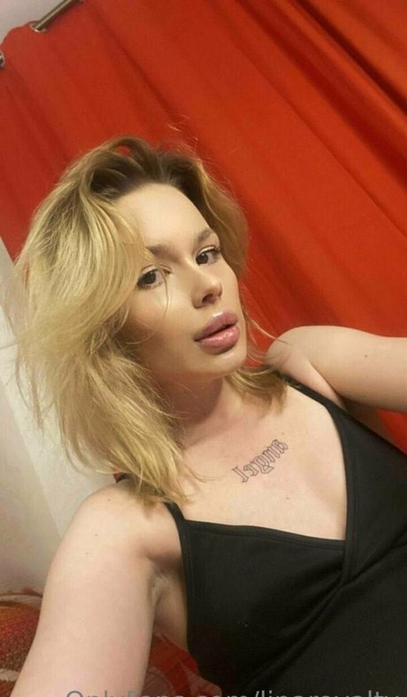 linaroyalty star pics