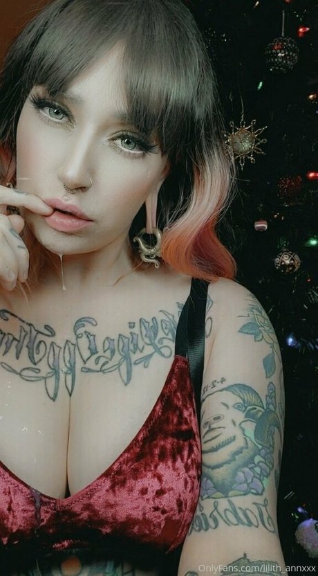 Lilith Ann naked model picture