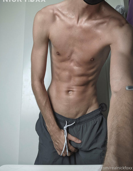 realnickfoxx adult model photo