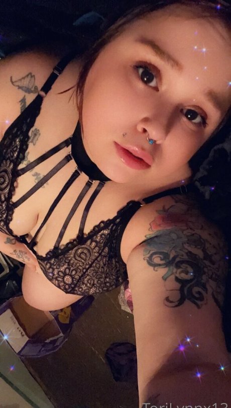 torilynnx13 erotic actress image