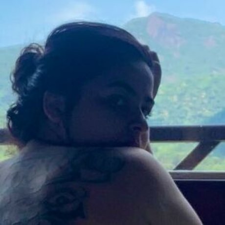 Yasmim Prado xxx model images