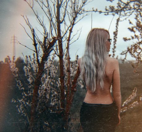 sari safari32 pornstar hot gallery