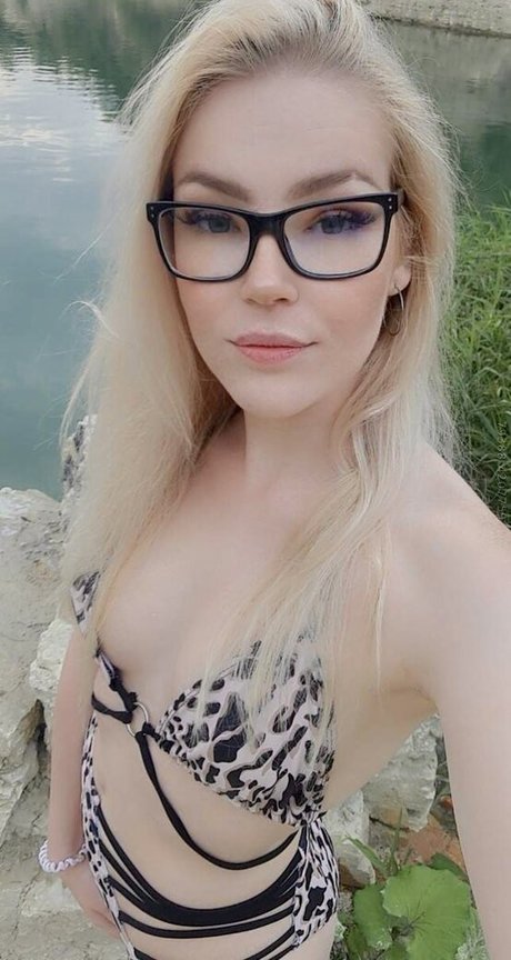 sari safari32 beautiful actress gallery