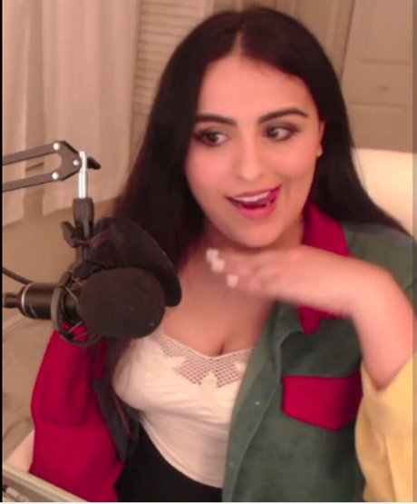 Alliebeemac pornstar beautiful gallery