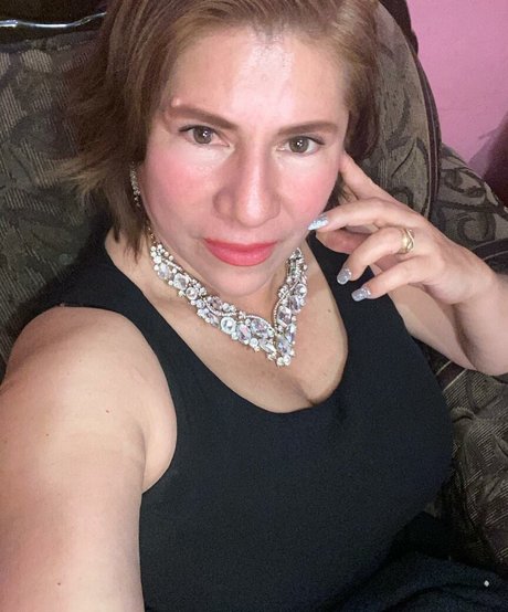 Normii free model images