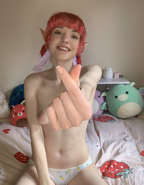 valentinemae exclusive model photo