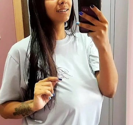 Evelim Alves art model galleries