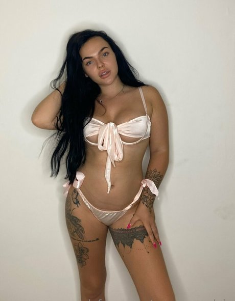 blonde shemale onlyfans top picture