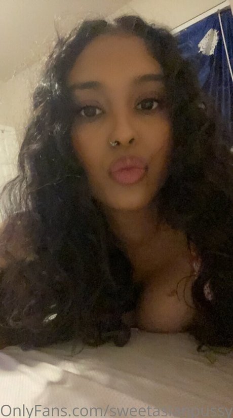 sweetasianpussy nudes star pictures