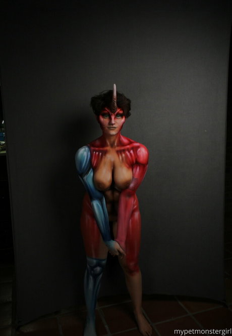 mypetmonstergirl model exclusive img