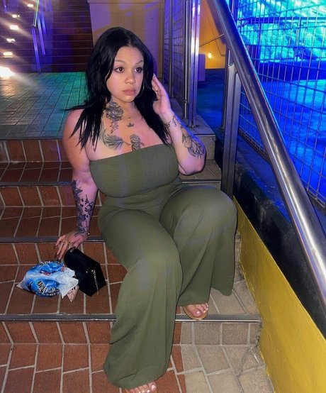 Krisssss__x nice pornstar gallery