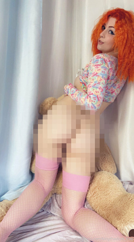 kittythedork free naked star pic