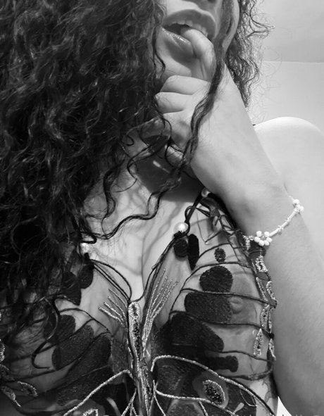 agatha dolly2 pornstar erotic images