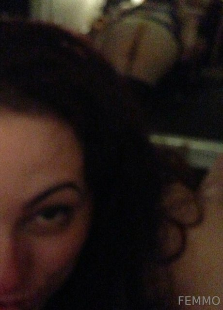 femmefist nudes model image