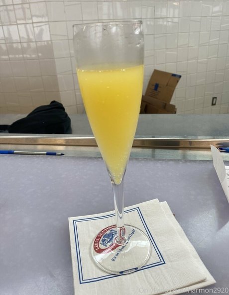 lharmon2920 erotic model image