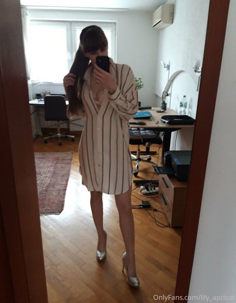 lilyapricot pornstar high quality pic
