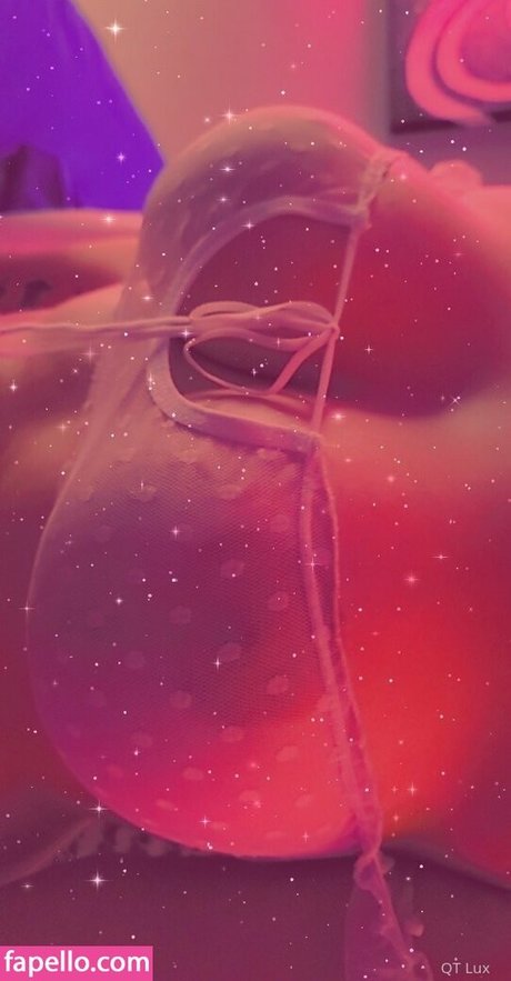 qtlux pornographic model pictures