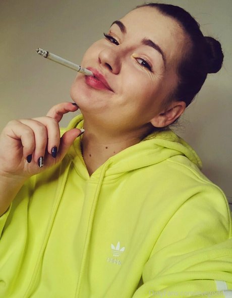 medium tits onlyfans sexy nudes pictures