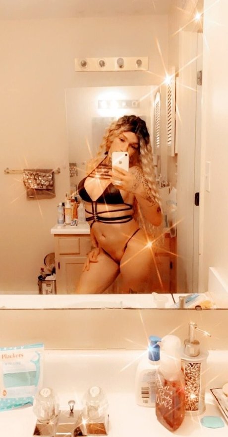 Kitty Hung top star photos