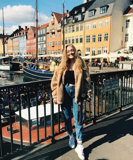 18 year old onlyfans sexy xxx pic