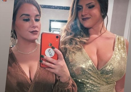 Chelsea Hammill model sex pics