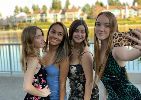 Emma R B beautiful model archive