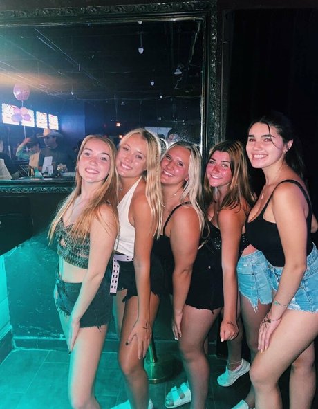 Emma R B nude pornstar pics