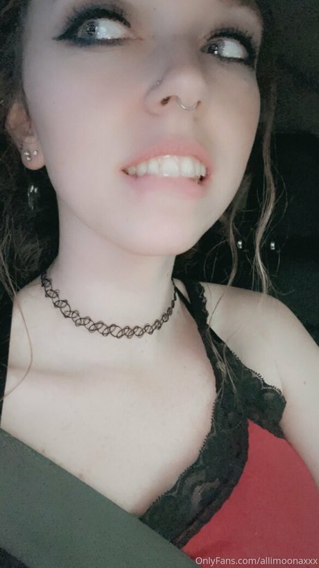 allimoonaxxx beautiful actress images