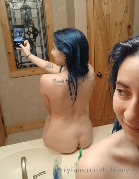 littleladyfey model pornographic photo